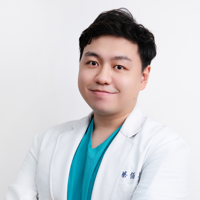 蔡佰恩 <small>獸醫師</small>